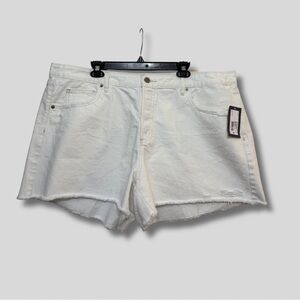 NWT Universal Thread Women's Mid Rise 90’s Baggy White Jean Shorts 100% Cotton